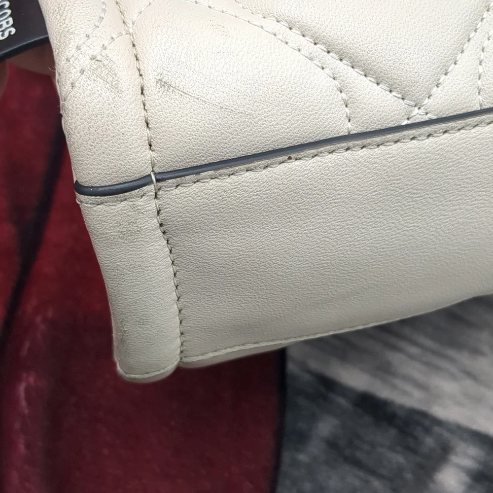 Marc Jacobs Mini Quilted Bag - Picture 16 of 16